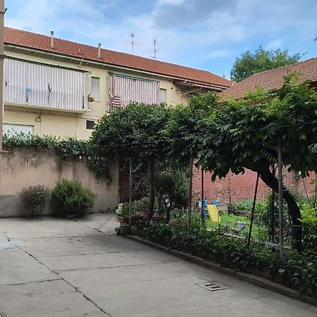 Guest House Montebello Asti Buitenkant foto